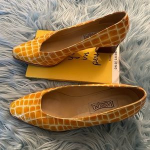 Vintage yellow Bandolino shoes